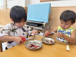 はさみがどんどん上手になってきたよ