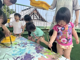 ぬりぬり・・・