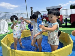 自分で作ったペットボトルシャワー♪