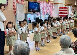 おじいちゃん達と一緒に手遊び楽しかったよ