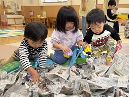 お芋掘りごっこ⭐︎     おいも発見！！